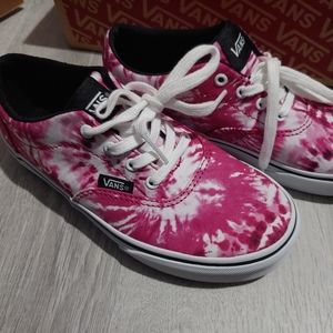 Vans kids size 2.0 tie dye Fuschia & White